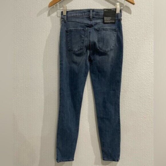 New J Brand High Rise Moto Ankle Zip Slimming Contemporary Photo Ready Jeans - Picture 6 of 7